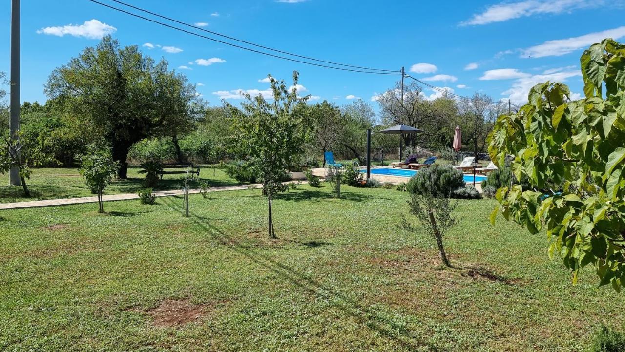 Villa Stone Medal Drniš Exteriér fotografie