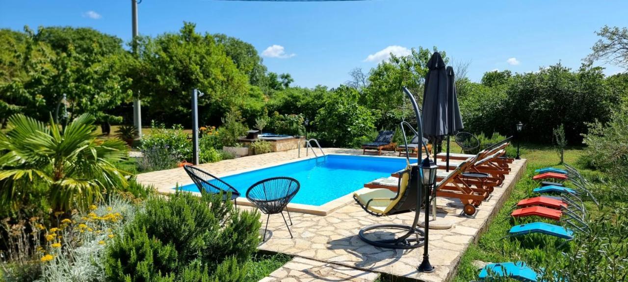 Villa Stone Medal Drniš Exteriér fotografie