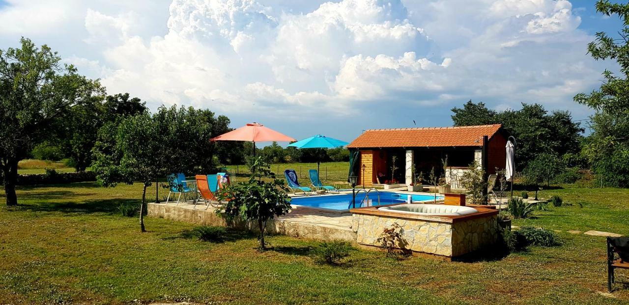 Villa Stone Medal Drniš Exteriér fotografie