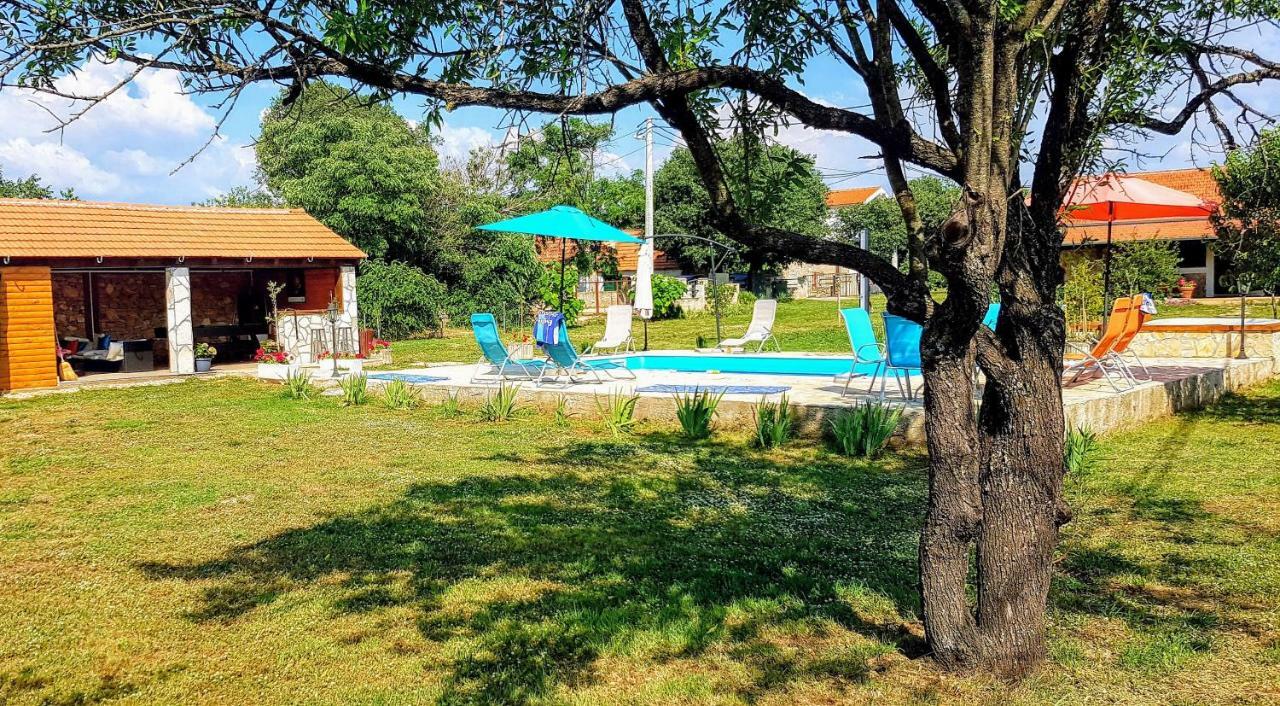 Villa Stone Medal Drniš Exteriér fotografie