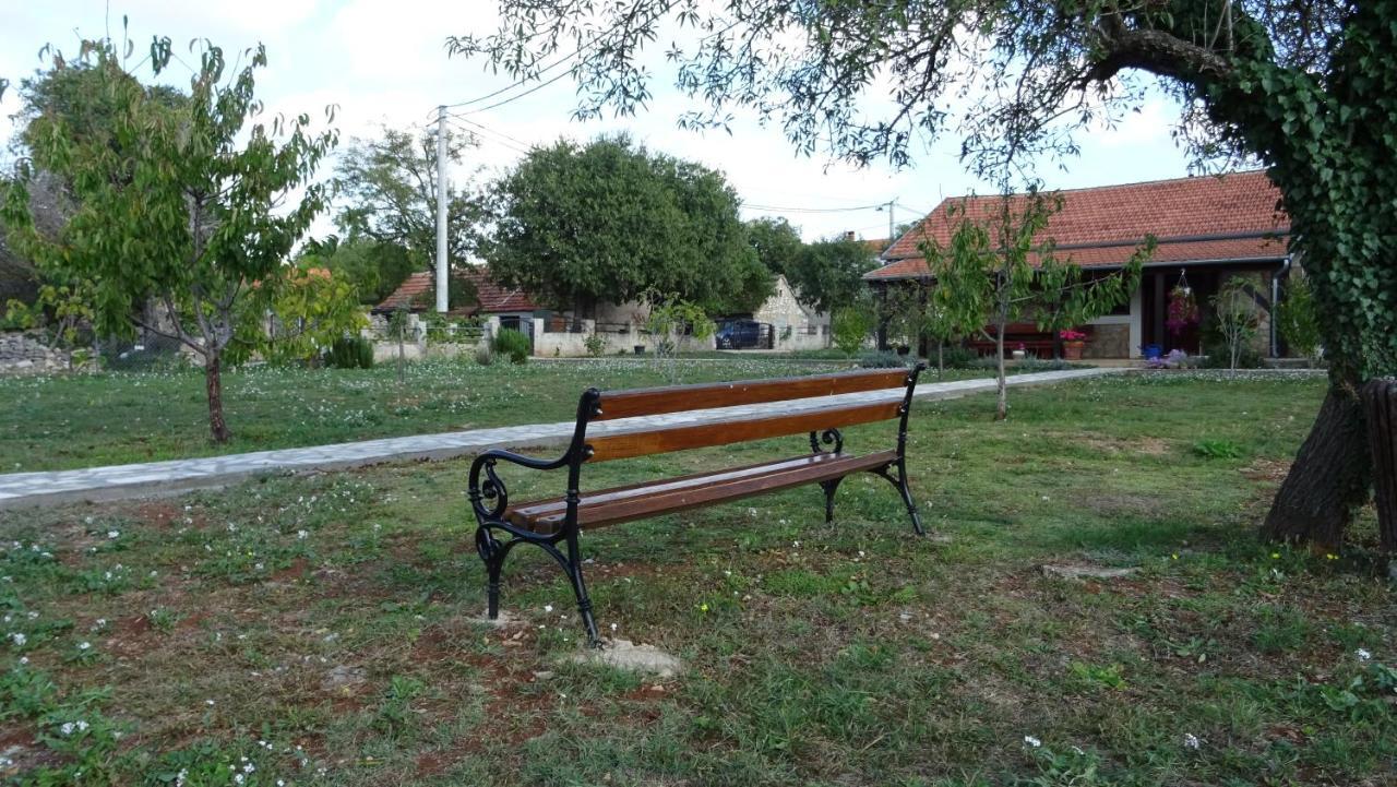 Villa Stone Medal Drniš Exteriér fotografie